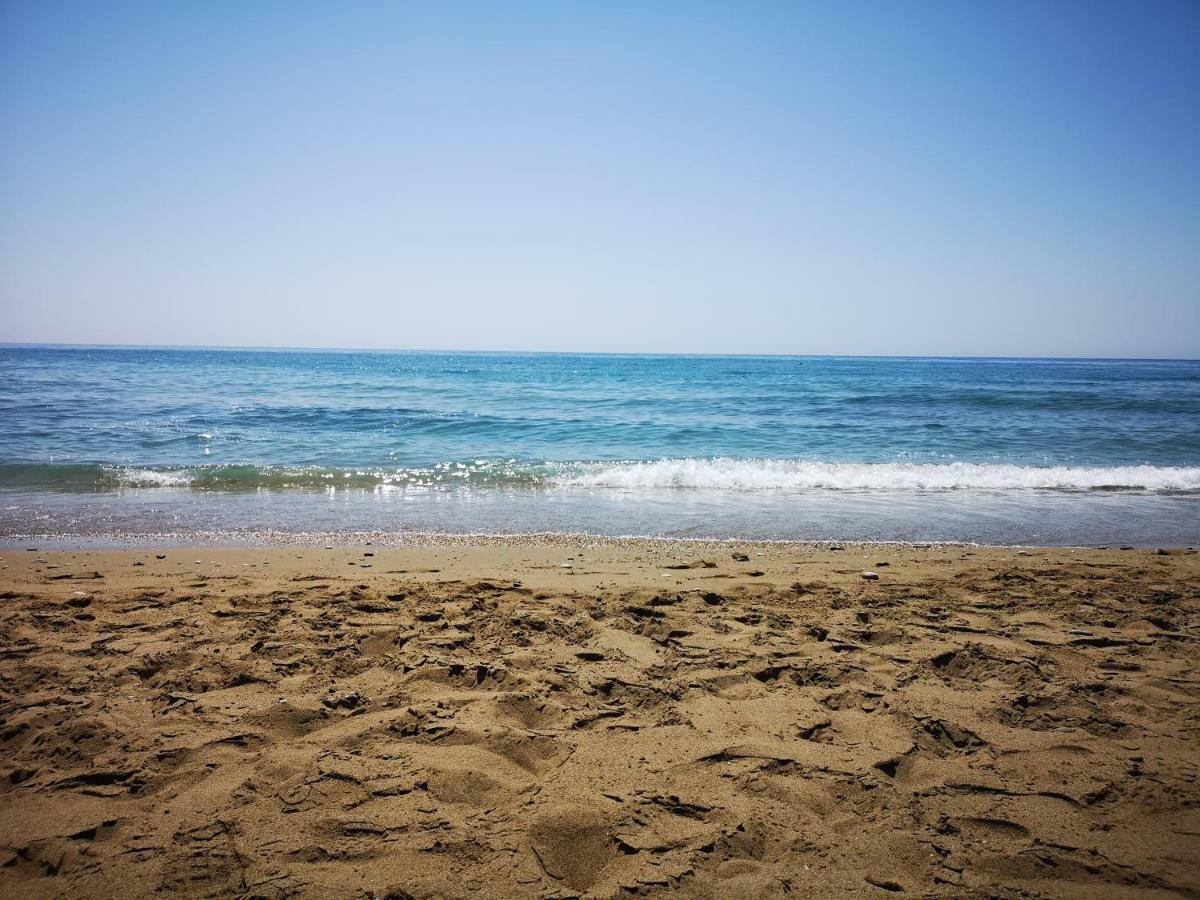 אגיוס גורדיוס Apart Hotel Blumarin מראה חיצוני תמונה